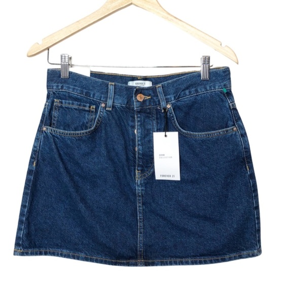 New with Tag Forever 21 Dark Wash Blue Denim Collection Button Fly Mini Skirt - Picture 2 of 16